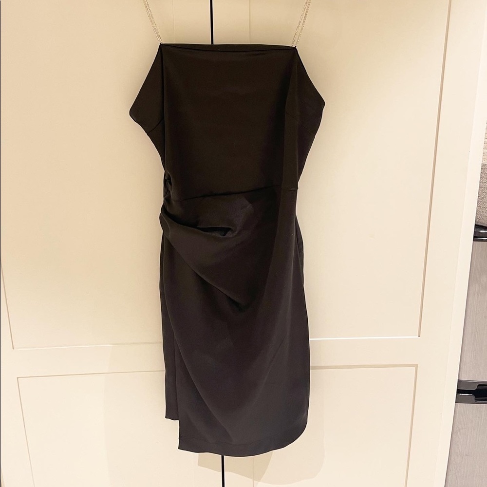 Black Zara never worn. Just took tags off